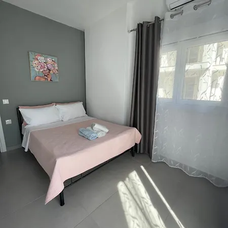 Iris Apartment Loutraki  Exterior photo